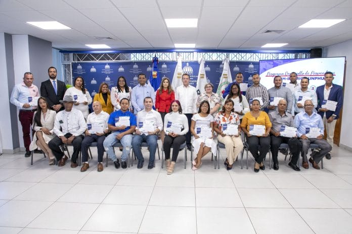 MICM cierra proyecto de desarrollo de proveedores junto a Barrick Pueblo Viejo
