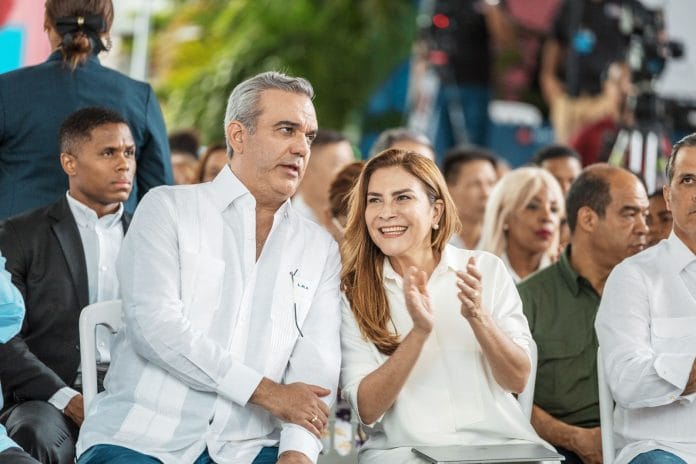 Carolina Mejía irá por la presidencia en el 2028