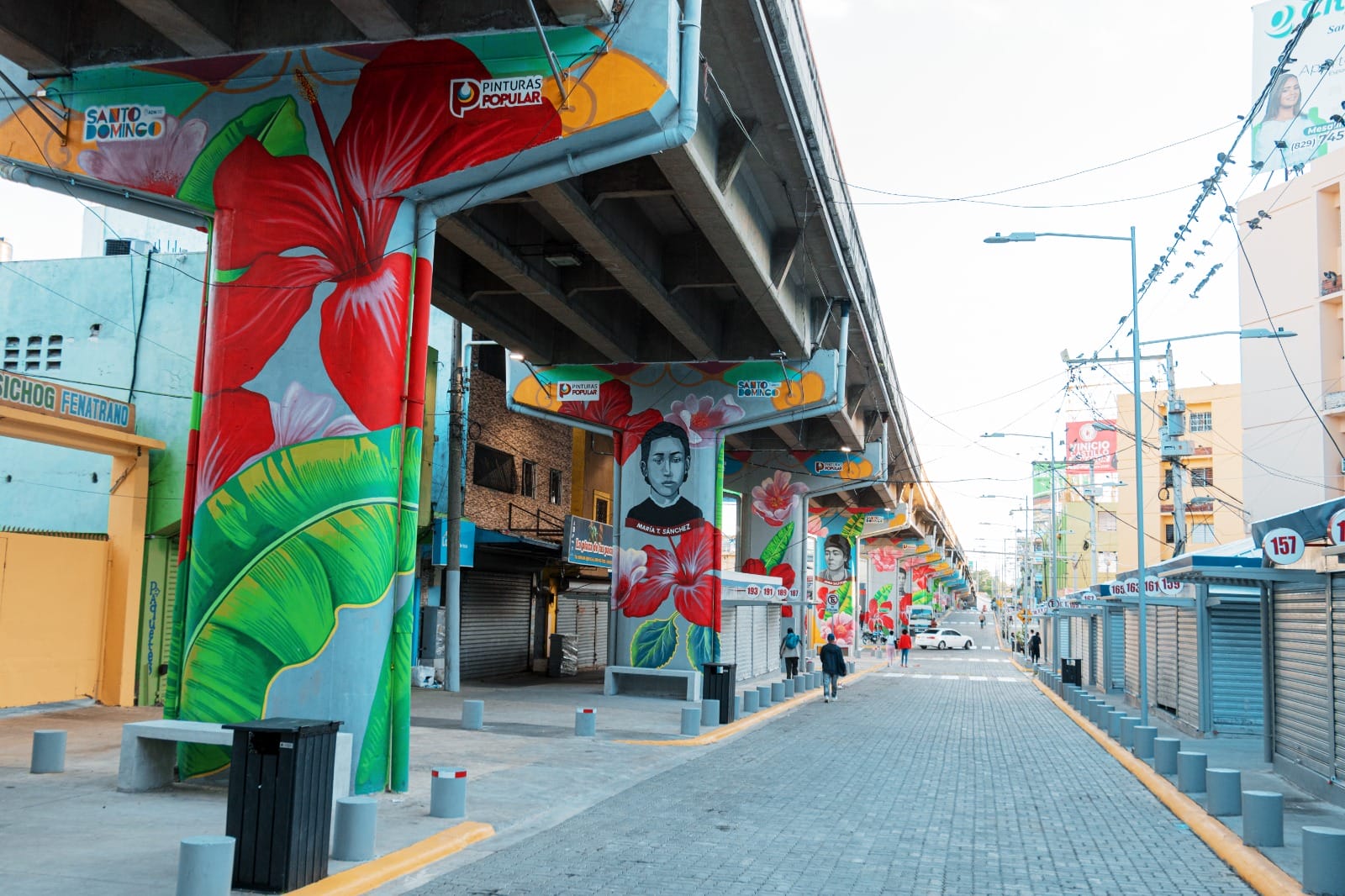 Presidente Abinader y Carolina Mejía entregan “La París y su entorno”