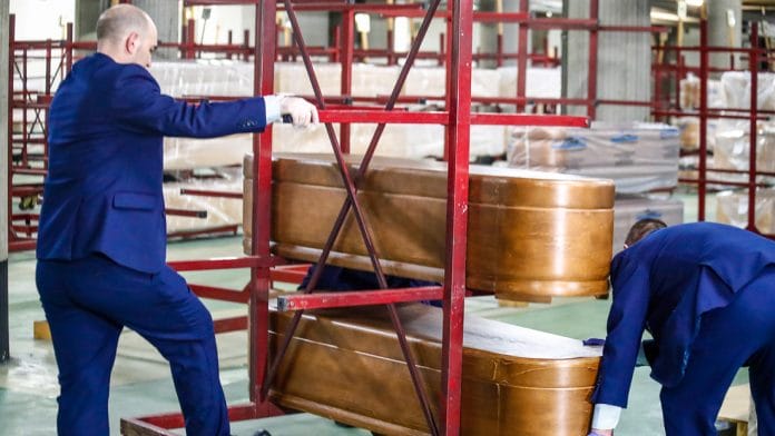 Universidades españolas se desmarcan de polémica por venta de cadáveres