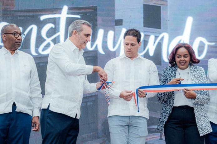 Gobierno inaugura nuevo centro regional de la UASD en Baní