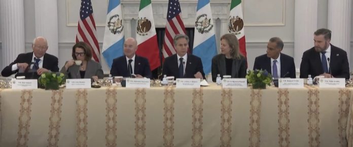 EE.UU., Guatemala y México buscan frenar migración irregular