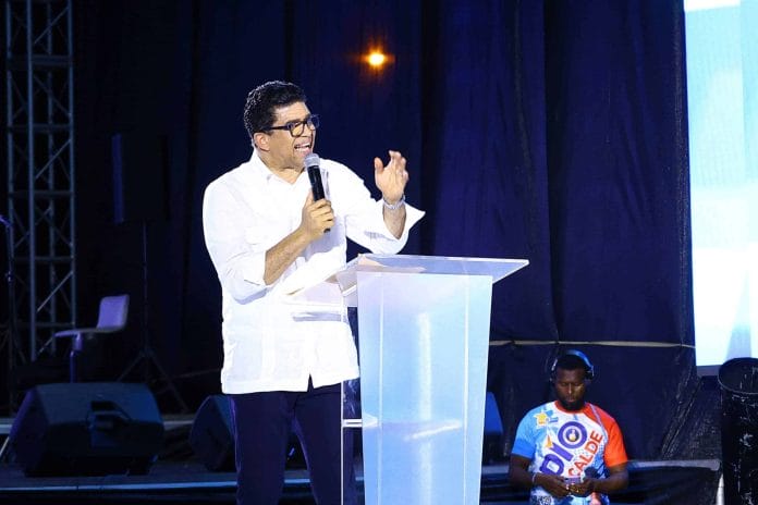 Dio Astacio promete levantar SDE y hacerla una ciudad de paz