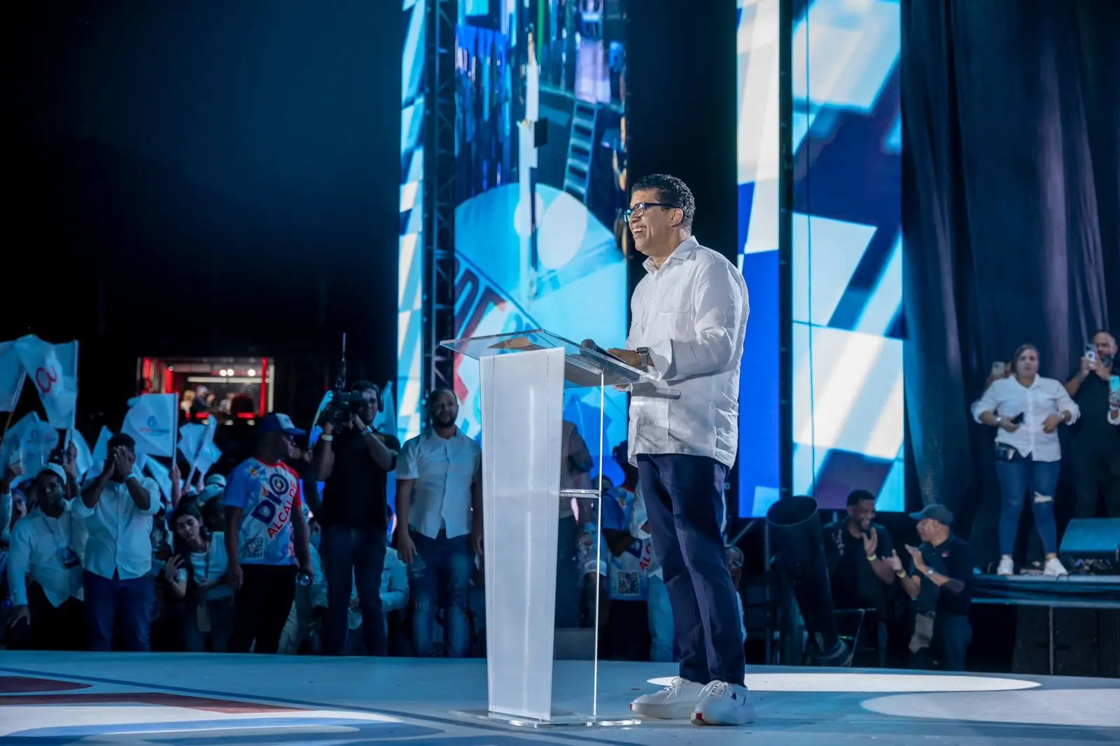 Dio Astacio promete levantar SDE y hacerla una ciudad de paz