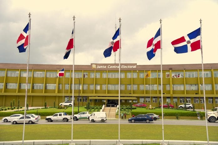 Solicitan a la JCE presentar plan para evitar interrupciones eléctricas durante elecciones