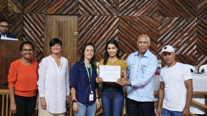 MMARN certifica 17 guías intérpretes de la naturaleza en Loma Quita Espuela