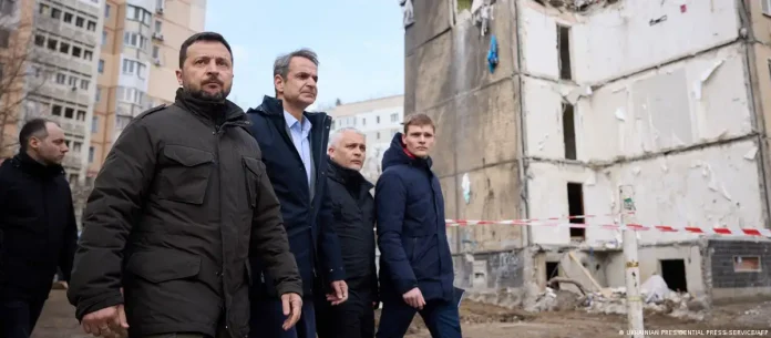 Zelenski, ileso tras ataque de dron ruso cerca de su convoy