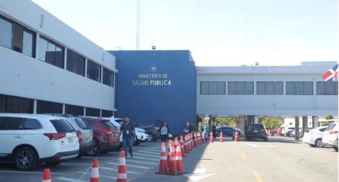 RD entrega tejidos de piel humana para víctimas de carnaval de Salcedo, donados por México