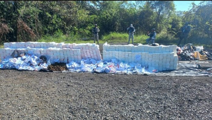 Autoridades incineran cerca de 2 toneladas de narcóticos