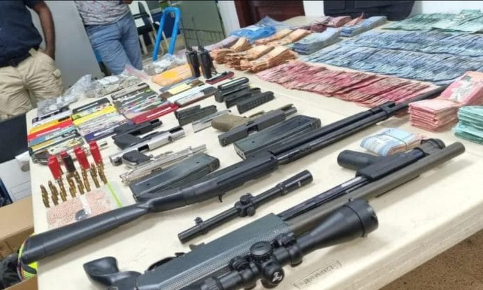 Agentes de la P.N. y ex miembros del DNI entre implicados en red criminal de Navarrete