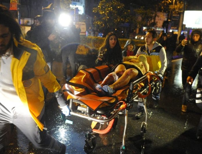 Fuerte incendio en club nocturno de Turquía deja al menos 29 muertos