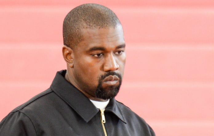 Kanye West afronta nueva demanda por discriminación racial y acoso