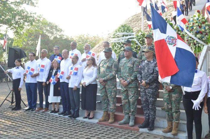 Ministerio de Defensa rinde tributo a los héroes de la Batalla del 30 de marzo