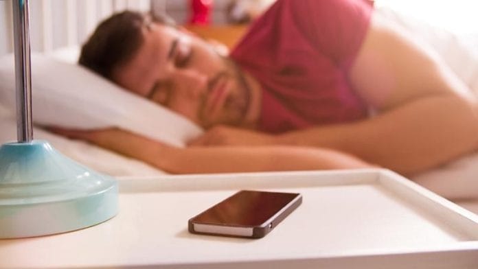 Descubre si es necesario apagar el teléfono todas las noches