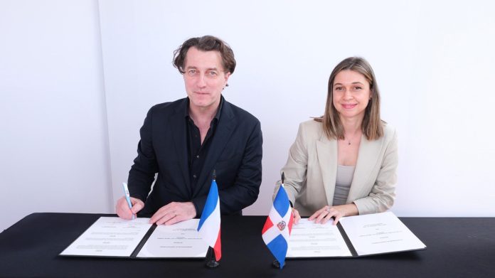 Firman acuerdo de cooperación para fortalecer la industria cinematográfica
