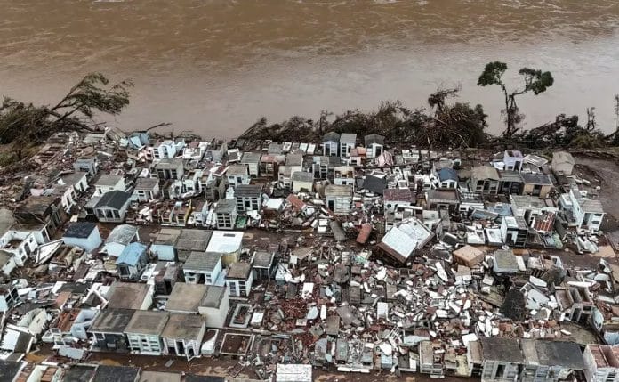 Inundaciones en Brasil | Se eleva a 144 el número de muertos