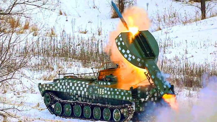 Un 'Huracán' ruso arrasa con misiles fortificaciones ucranianas