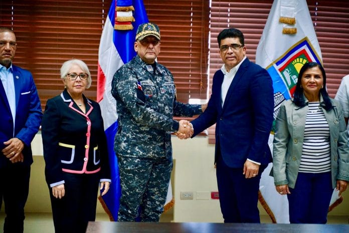 Alcaldía SDE y Policía Nacional se unen para crear un municipio más seguro