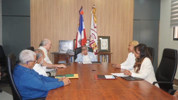 UNEV pacta por preservación de áreas protegidas en Cordillera Central