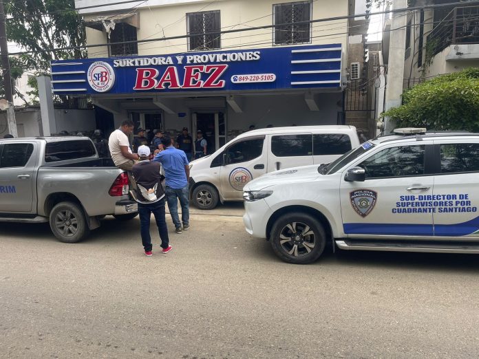 Policía captura a dos vinculados al asalto Banreservas; un tercero se entrega