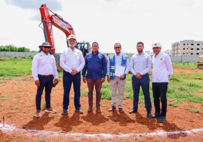 Gobierno construye depósito de agua en la Ciudad Juan Bosch