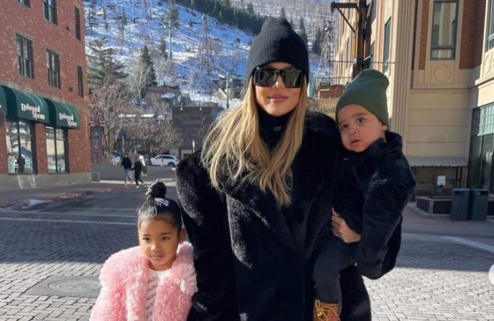 Khloé Kardashian es criticada por decir que está “exhausta” sin una niñera