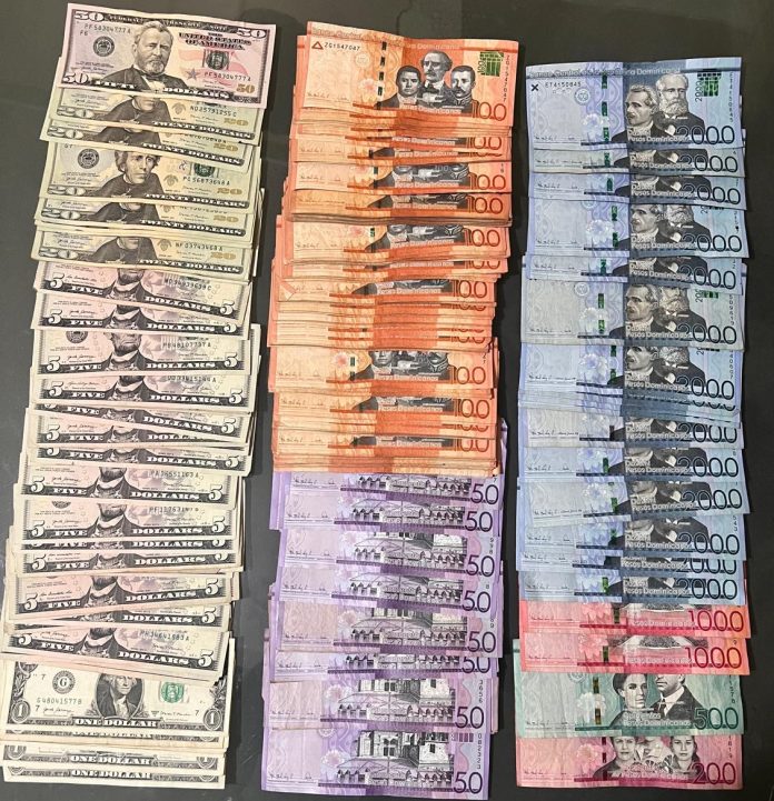 Cae abatido unos de los delincuentes que robaron en una empresa de envíos en Valverde