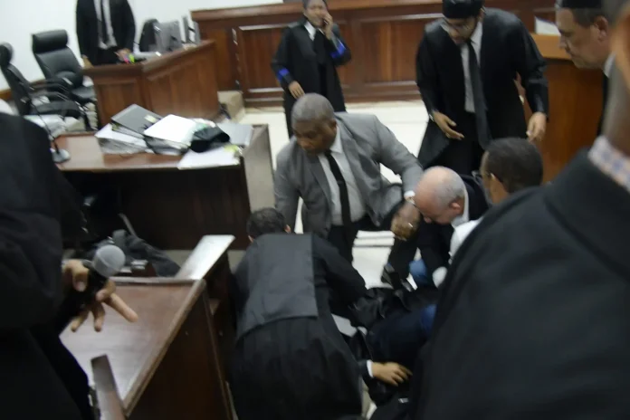 Caso Antipulpo | Se desmaya abogado de Fernando Rosa en plena audiencia 
