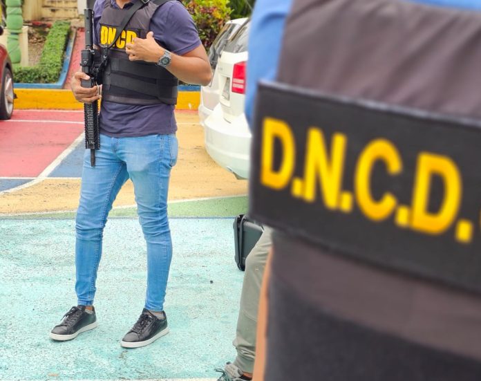 Arrestan cuatro hombres y ocupan más de 6,000 gramos presumiblemente cocaína