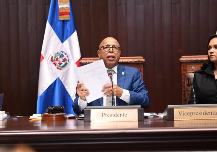 Alfredo Pacheco advierte a diputados PRM sobre consecuencias si no apoyan reforma constitucional