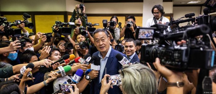 Corte Constitucional de Tailandia cesa al primer ministro