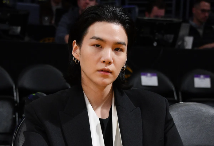 Fans de BTS piden salida de Suga tras haber sido detenido por la policía