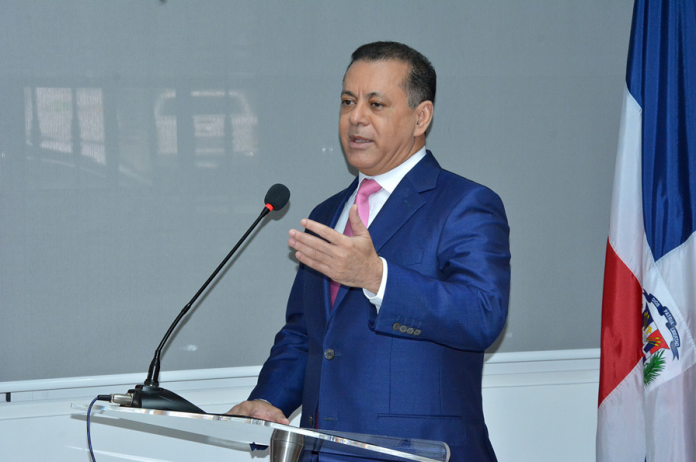 Gabriel Castro pide PLD sea gerenciado por ''otras manos'' que no sea Danilo Medina