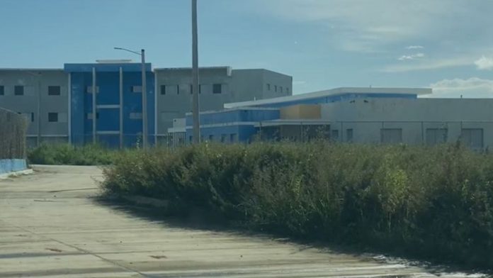 Comisión revisa avances trabajos adecuación y habilitación cárcel Las Parras