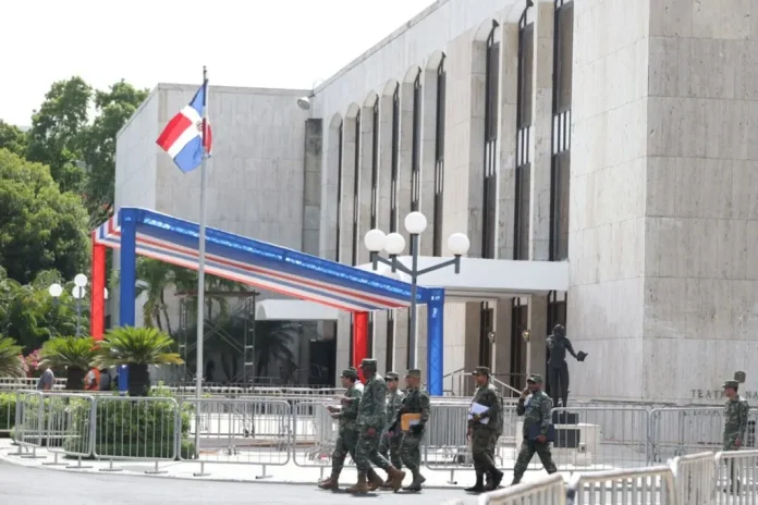 Llegan a RD primeras delegaciones para investidura de Abinader