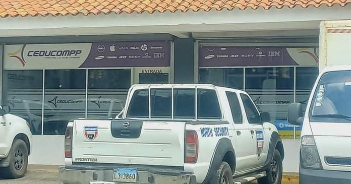 Delincuentes armados asaltan agencia de remesas en Sosúa