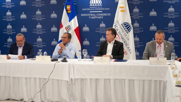 CNZFE aprueba instalación de 17 nuevas zonas francas