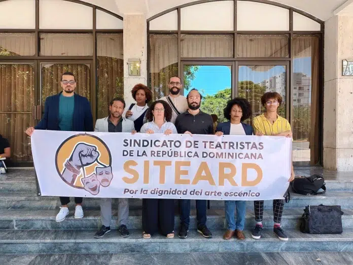 Trabajadores del arte y la cultura acusan al Ministerio de Cultura de clasista y excluyente
