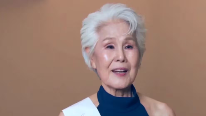 Quién es la modelo surcoreana de 80 años que busca ser Miss Universo