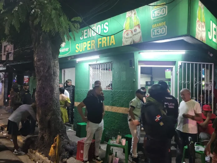 Cierran temporalmente negocios reincidentes en violación a varias leyes en Santiago