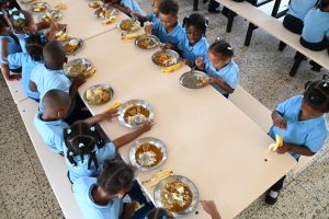 INABIE distribuye 67.7 millones de raciones en 15 días del año escolar 24-25