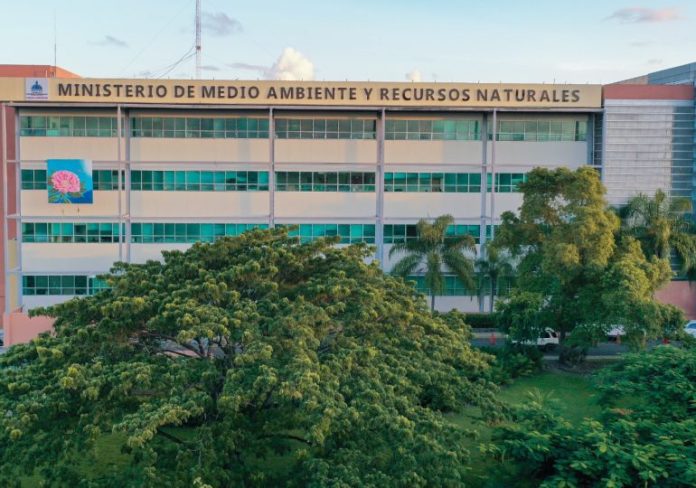 Medio Ambiente paraliza intervenciones no autorizadas en Valle Nuevo