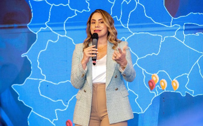 El proyecto piloto se ejecuta en Santo Domingo Este y Azua, con más de 4,000 personas capacitadas por Infotep, y se proyecta la creación de hasta 80,000 empleos.