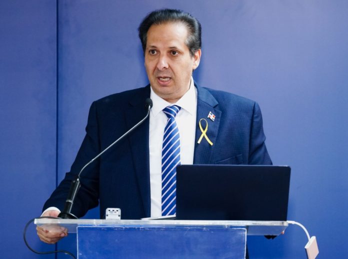 “Estamos viendo una incidencia mayor de afecciones respiratorias, algo esperado en estas fechas. Hacemos un llamado a la población a tomar medidas preventivas, como el uso de mascarillas en lugares cerrados si presentan síntomas, lavado frecuente de manos y evitar la automedicación”, expresó el funcionario.