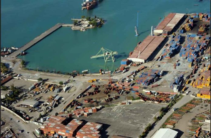 Barcos entren y salgan de Puerto Príncipe serán escoltados para su seguridad