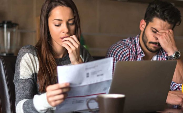 Ahorrar energía, no sólo permite reducir el costo del consumo de luz, sino que contribuye en la compra consciente de electrodomésticos.