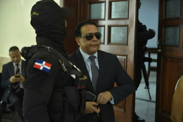 Empresa de Alexis Medina vendió dispositivos médicos no registrados al Ministerio de Salud