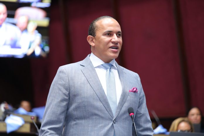 Diputado aplaude decisión de Abinader de no buscar un tercer período
