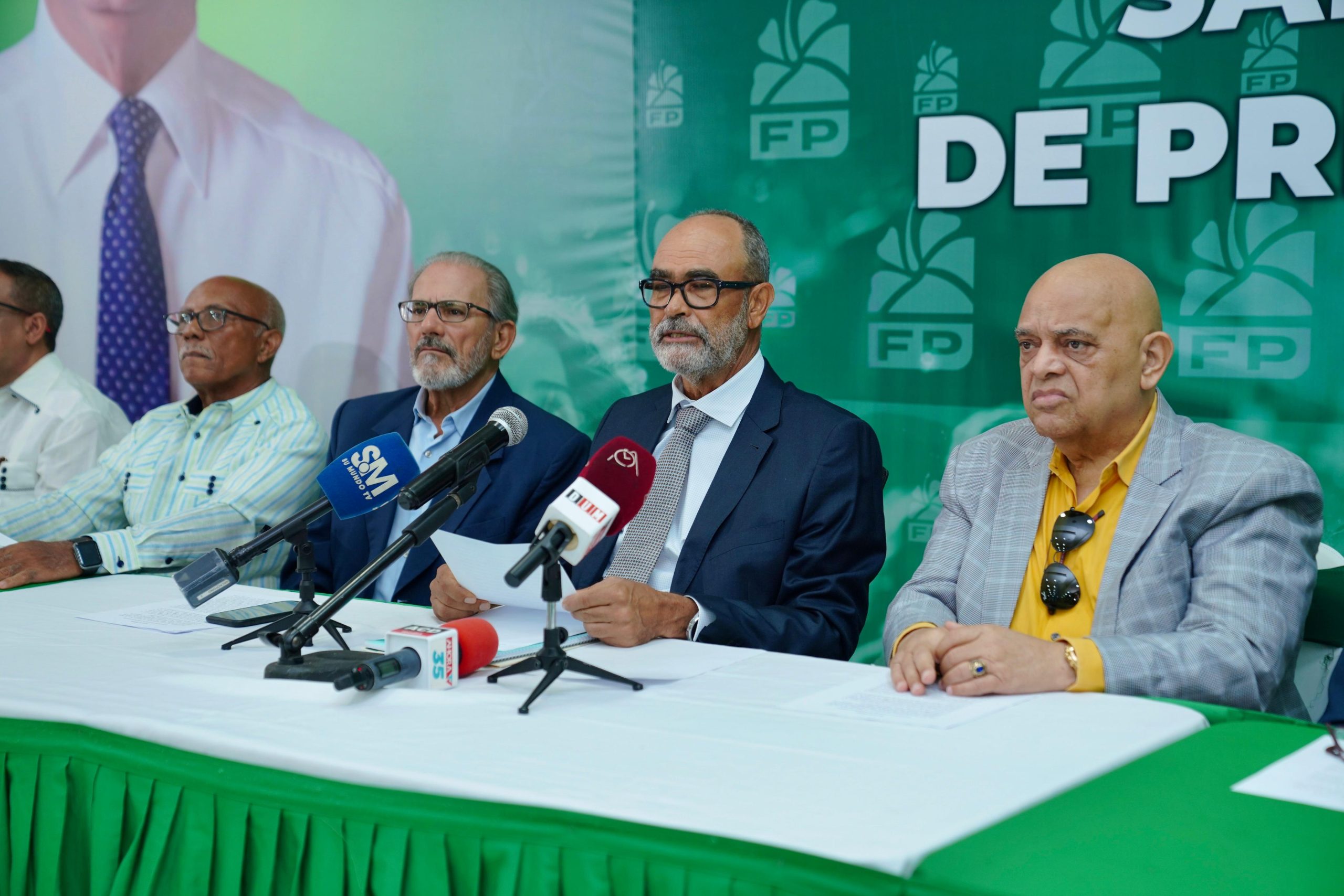 Fuerza del Pueblo opuesta a fusión del IAD y Agricultura