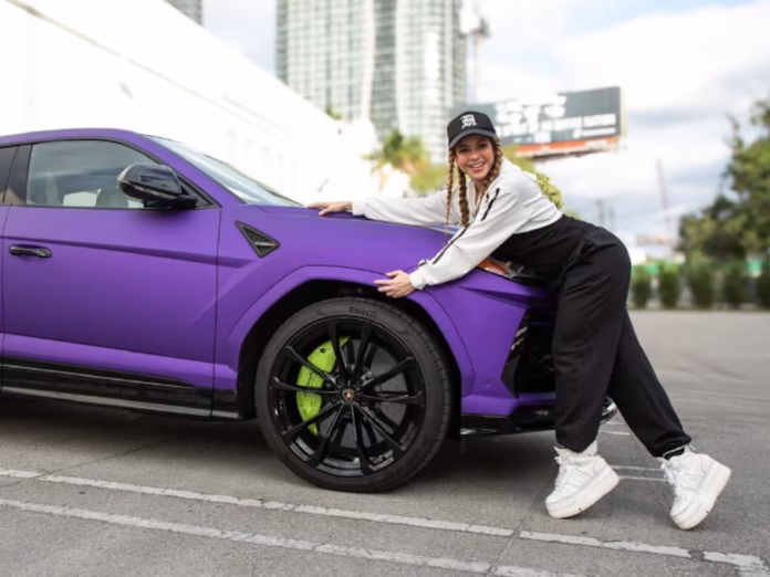 Shakira da a conocer al ganador del concurso de su Lamborghini